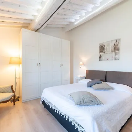 Il Mondanespole By Interhome