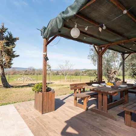 Il Mondanespole By Interhome